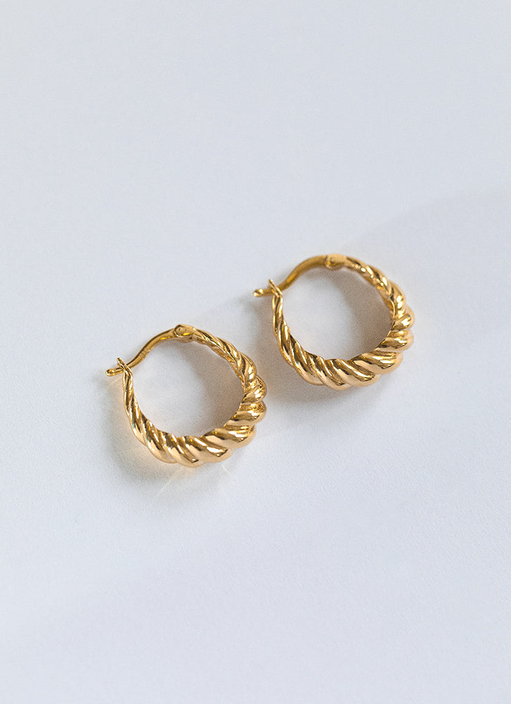 14k gold store twist earrings