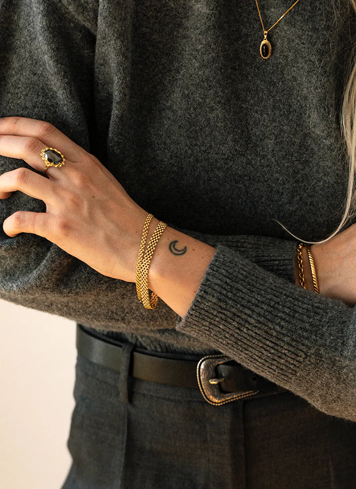 Closed forever armband 14k gold