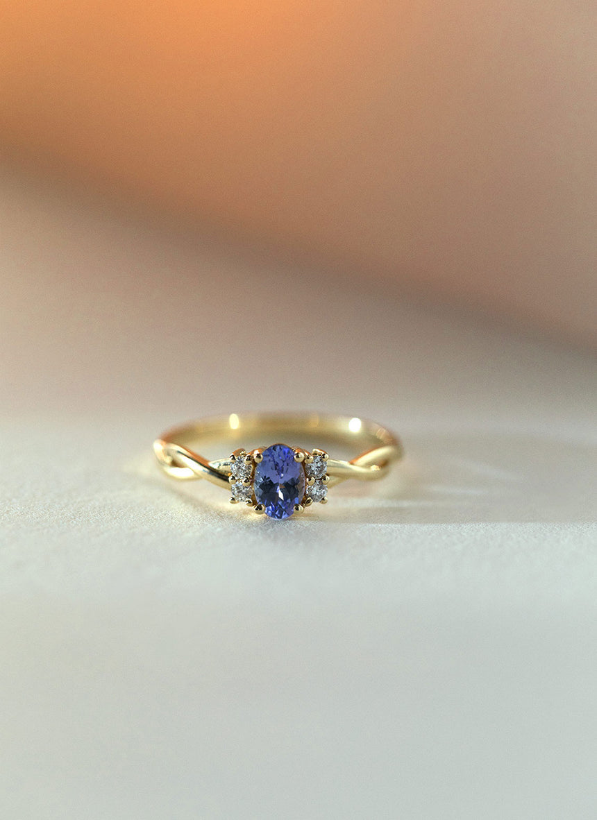 Jaimy diamond tanzanite ring 14k gold