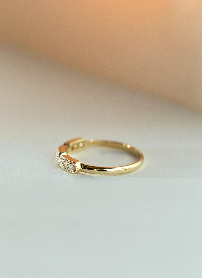 Sera diamond ring 14k gold