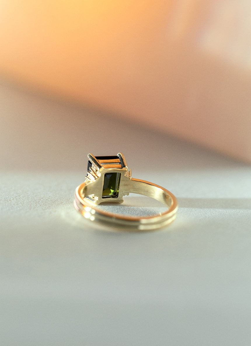 Custom emerald cut toermalijn ring 14k goud